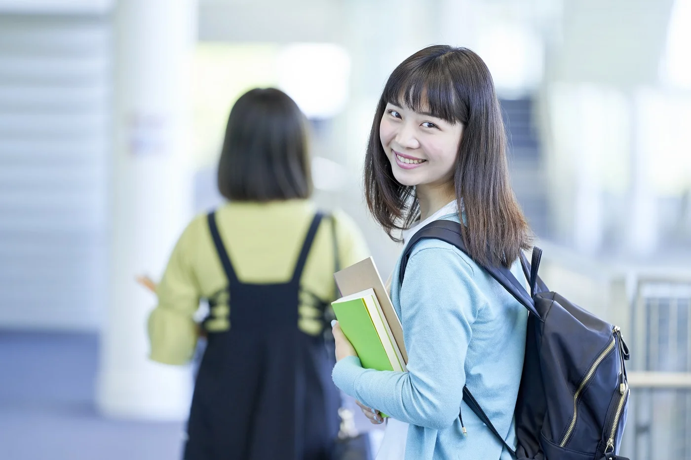 女子大生はセクキャバで雇ってもらえる?そもそも学業との両立は可能なの?