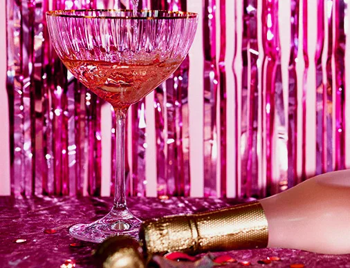 VIVIDCREW Pink Party Paradise